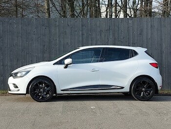 Used Renault Clio 2018 for sale - 77939268: Photo