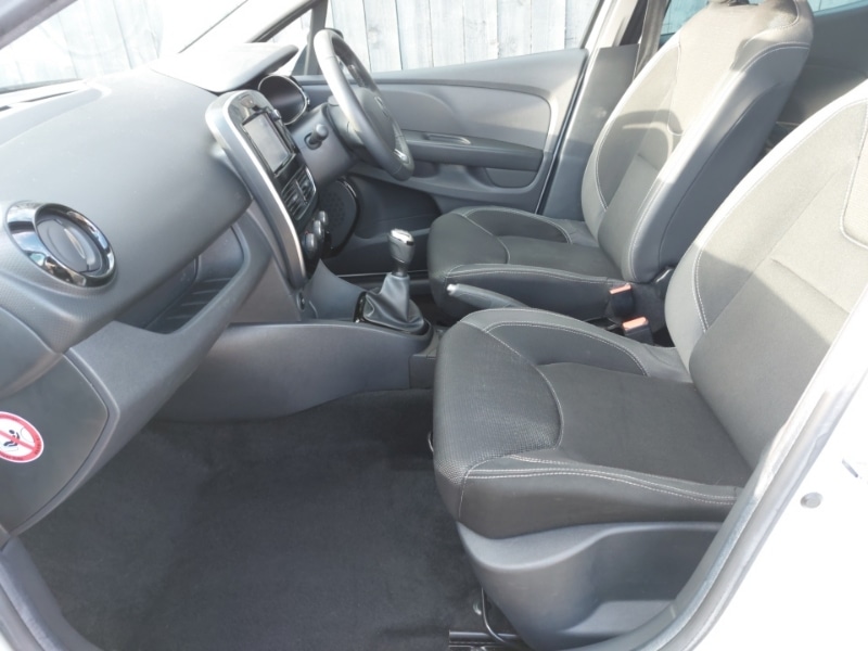 Used Renault Clio 2018 for sale - 77939268: Photo 5