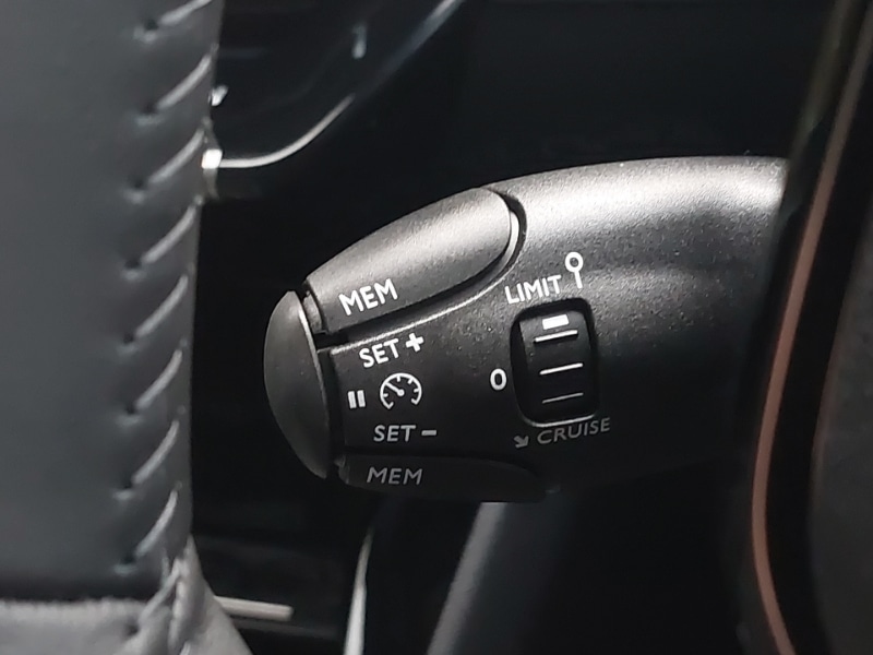 Used Peugeot 2008 2025 for sale - 76537338: Photo 14