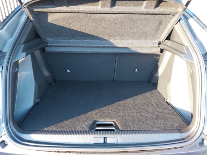 Used Peugeot 2008 2025 for sale - 76822407: Photo 8