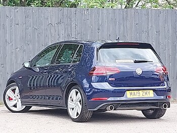 Used Volkswagen Golf 2019 for sale - 78585092: Photo