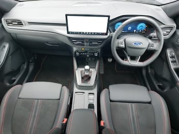 Used Ford Kuga 2025 for sale - 76269294: Photo 2