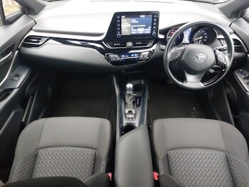 Used Toyota C-HR 2021 for sale - 77767532: Photo