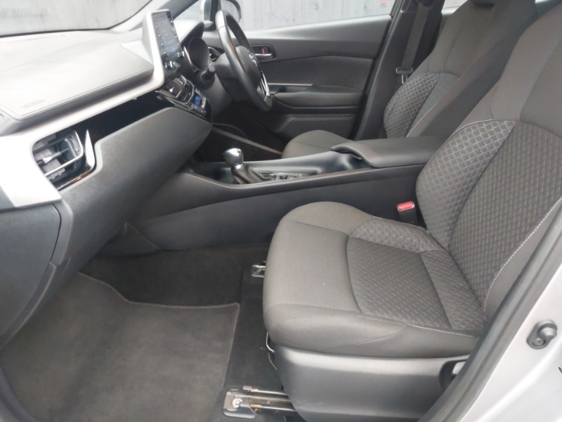 Used Toyota C-HR 2021 for sale - 77767532: Photo 5