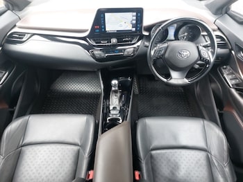 Used Toyota C-HR 2018 for sale - 78591305: Photo