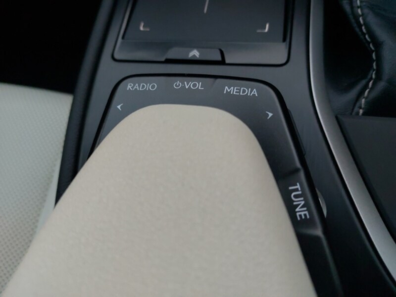 Used Lexus UX 2020 for sale - 77702238: Photo 16