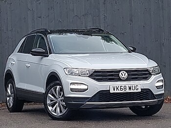 Used Volkswagen T-Roc 2018 for sale - 77252304: Photo