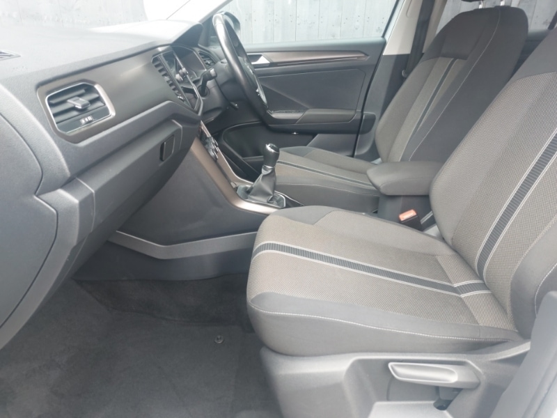 Used Volkswagen T-Roc 2018 for sale - 77252304: Photo 5