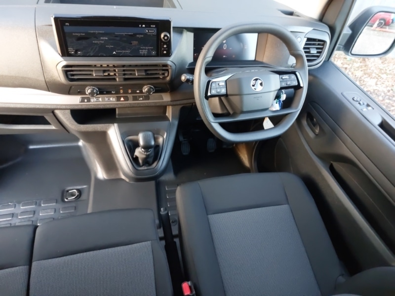 Used Vauxhall Vivaro 2024 for sale - 76721783: Photo 2