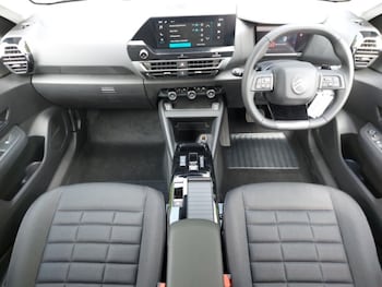 Used Citroen C4 2025 for sale - 74636572: Photo