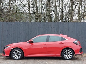 Used Honda Civic 2018 for sale - 76656534: Photo