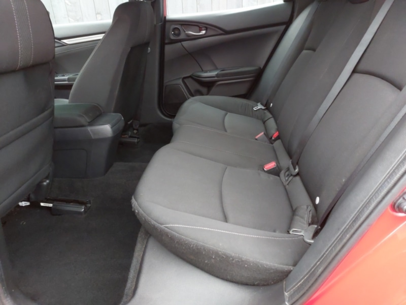 Used Honda Civic 2018 for sale - 76656534: Photo 6