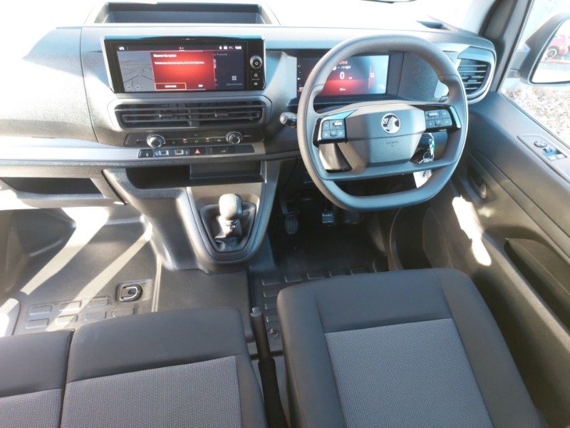 Used Vauxhall Vivaro 2024 for sale - 76721776: Photo 2