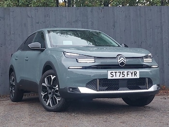 Used Citroen C4 2025 for sale - 76493440: Photo