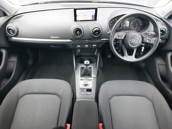 Used Audi A3 2018 for sale - 76116317: Photo