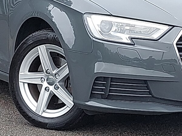 Used Audi A3 2018 for sale - 76116317: Photo 9