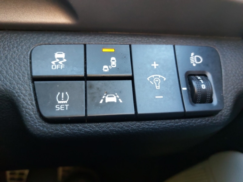 Used Kia Stonic 2019 for sale - 76404051: Photo 16