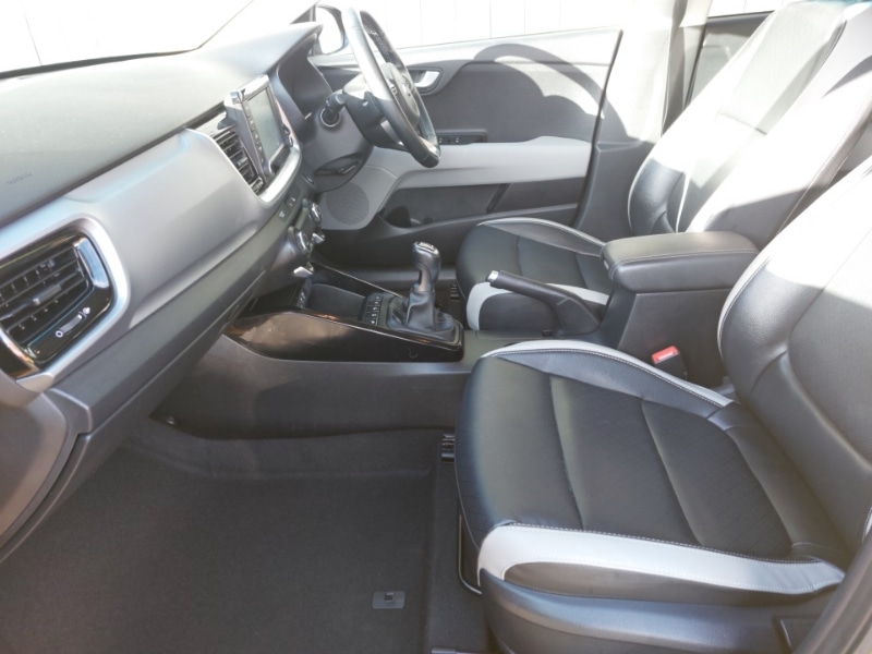 Used Kia Stonic 2019 for sale - 76404051: Photo 5