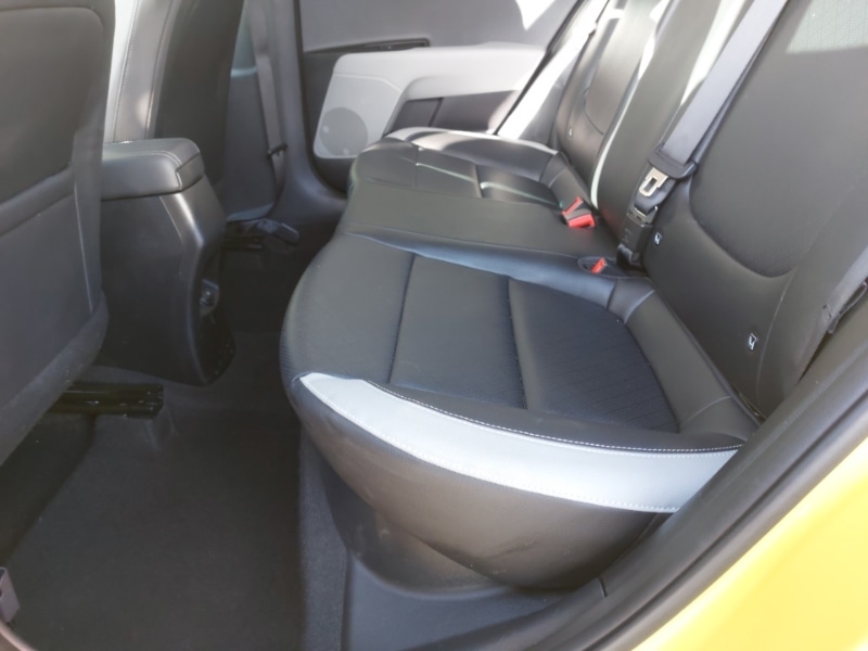 Used Kia Stonic 2019 for sale - 76404051: Photo 6