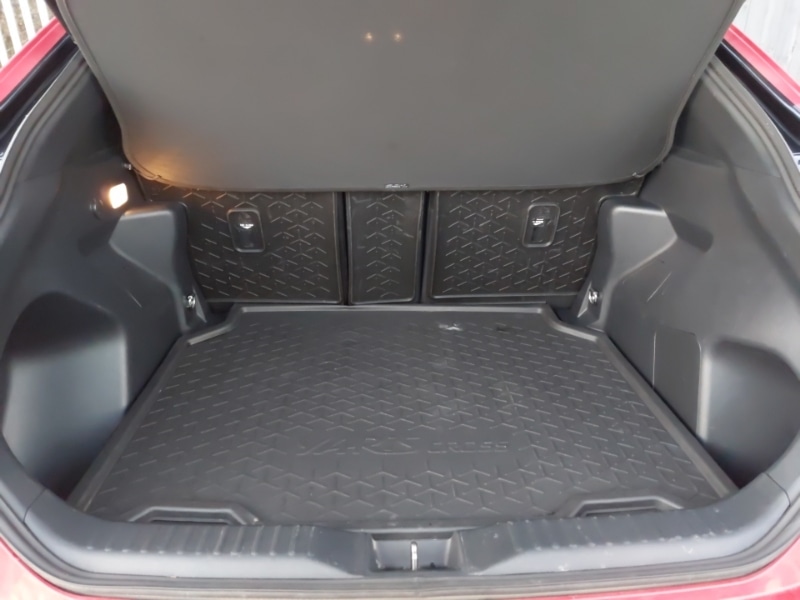 Used Toyota Yaris Cross 2023 for sale - 76644125: Photo 8