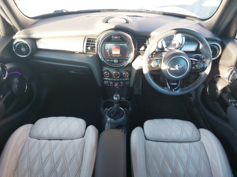 Used MINI Hatch 2019 for sale - 77371289: Photo 2