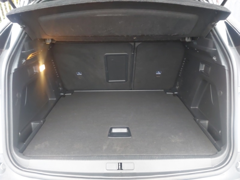 Used Peugeot 3008 2021 for sale - 76484107: Photo 8