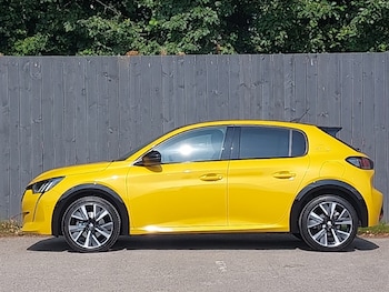 Used Peugeot 208 2022 for sale - 75684368: Photo