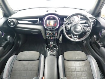 Used MINI Hatch 2019 for sale - 77548849: Photo