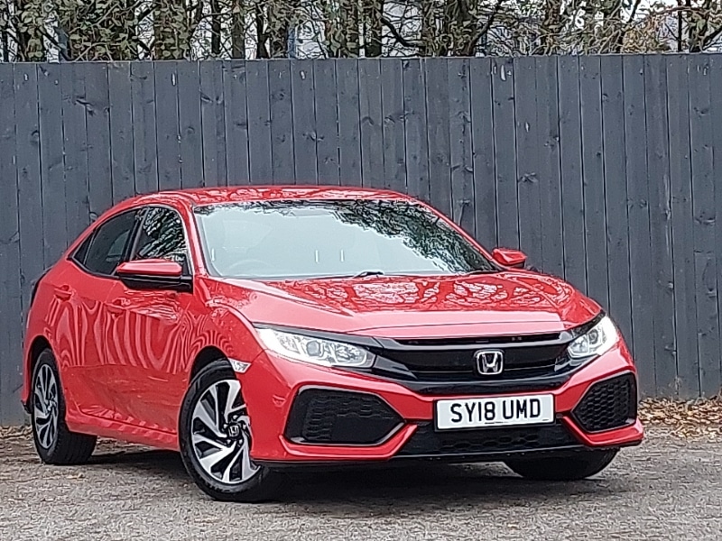 Used Honda Civic 2018 for sale - 76732047: Photo 1
