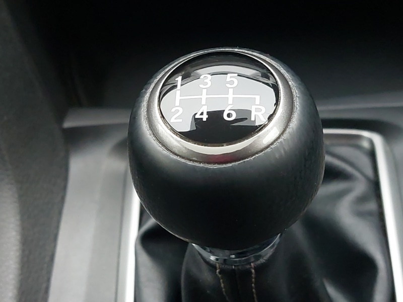 Used Honda Civic 2018 for sale - 76732047: Photo 15