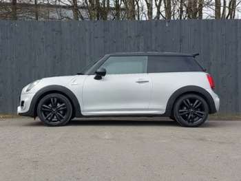 Used MINI Hatch 2019 for sale - 74836269: Photo