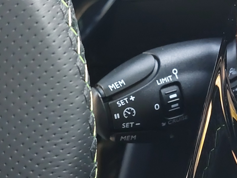 Used Peugeot 2008 2025 for sale - 77241000: Photo 14