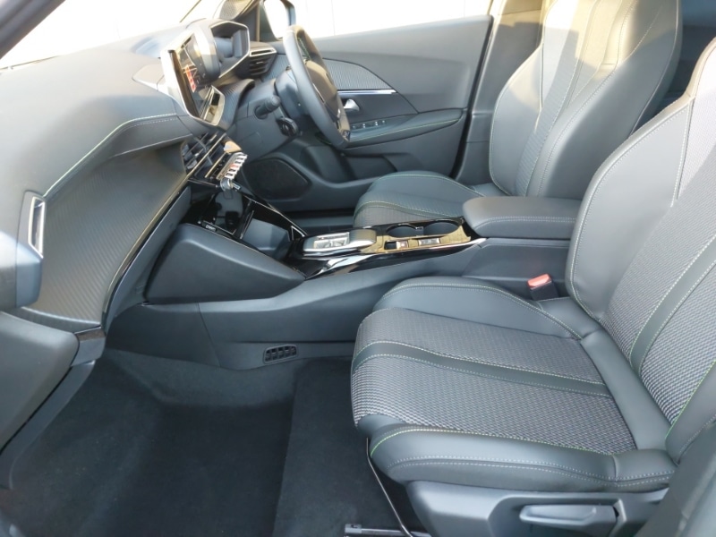 Used Peugeot 2008 2025 for sale - 77241000: Photo 5