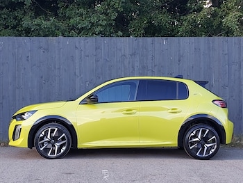 Used Peugeot 208 2025 for sale - 76195485: Photo