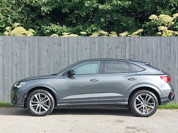 Used Audi Q3 2023 for sale - 79474598: Photo