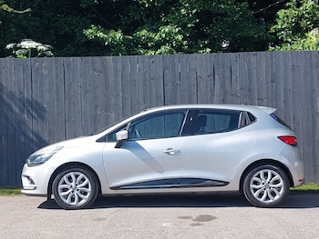 Used Renault Clio 2016 for sale - 78953172: Photo