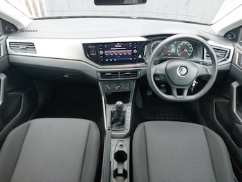 Used Volkswagen Polo 2018 for sale - 77055266: Photo