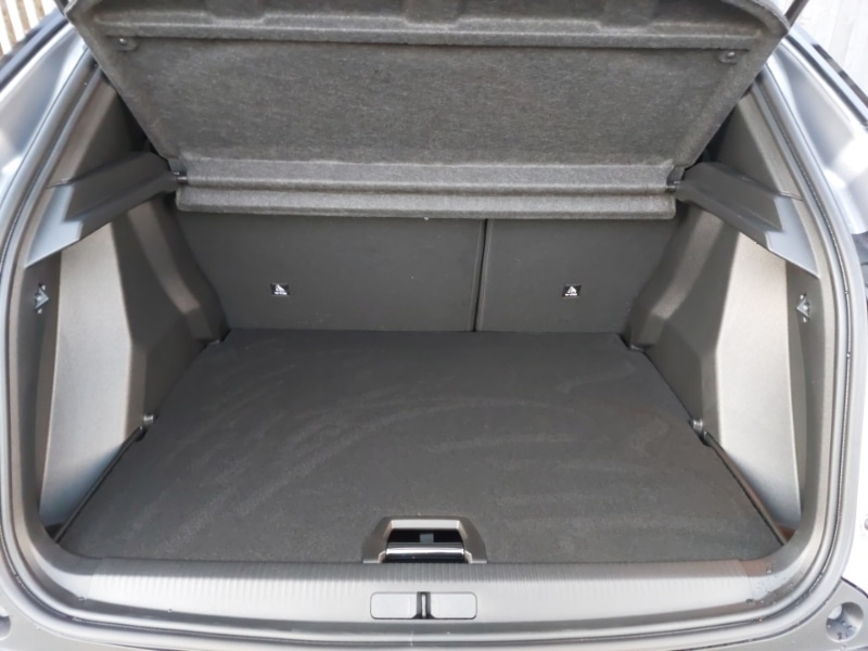 Used Peugeot 2008 2025 for sale - 76644119: Photo 8