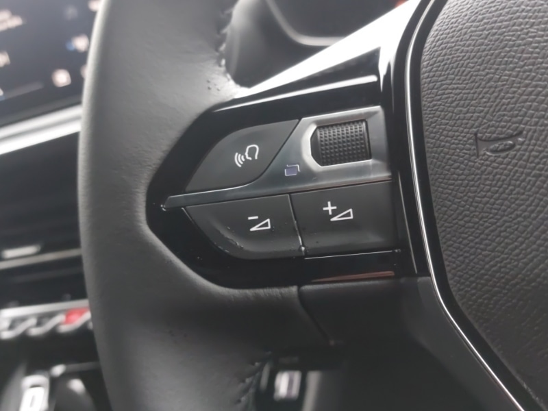 Used Peugeot 2008 2025 for sale - 77300130: Photo 13