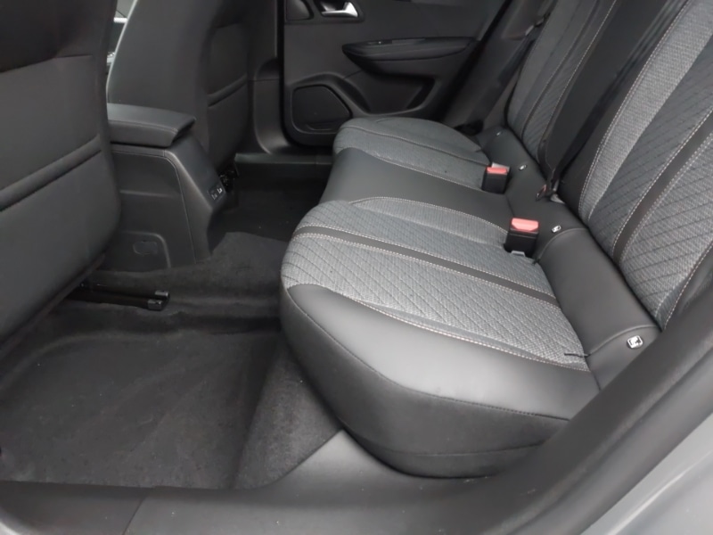 Used Peugeot 2008 2025 for sale - 77300130: Photo 6