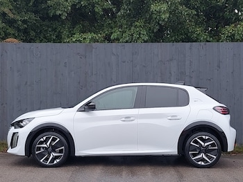 Used Peugeot 208 2025 for sale - 76150460: Photo 4