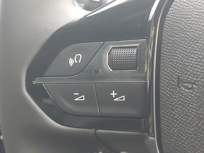 Used Peugeot 2008 2025 for sale - 76165776: Photo 13