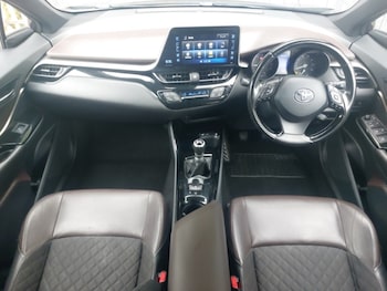 Used Toyota C-HR 2017 for sale - 79267779: Photo