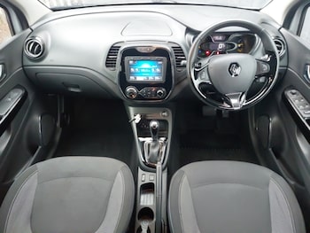 Used Renault Captur 2015 for sale - 77115013: Photo