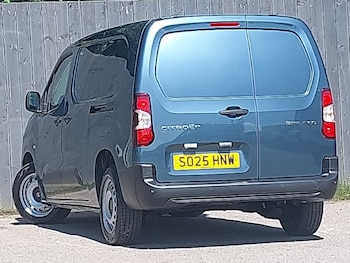Used Citroen Berlingo 2025 for sale - 75530553: Photo