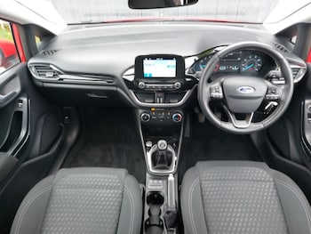 Used Ford Fiesta 2017 for sale - 79303224: Photo