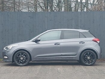 Used Hyundai i20 2017 for sale - 77509233: Photo