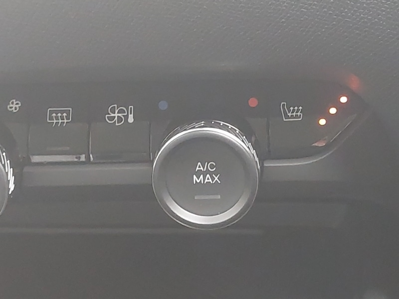 Used Citroen C4 2025 for sale - 76493439: Photo 16