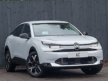 Used Citroen C4 2025 for sale - 76493439: Photo