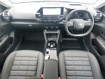 Used Citroen C4 2025 for sale - 76493439: Photo